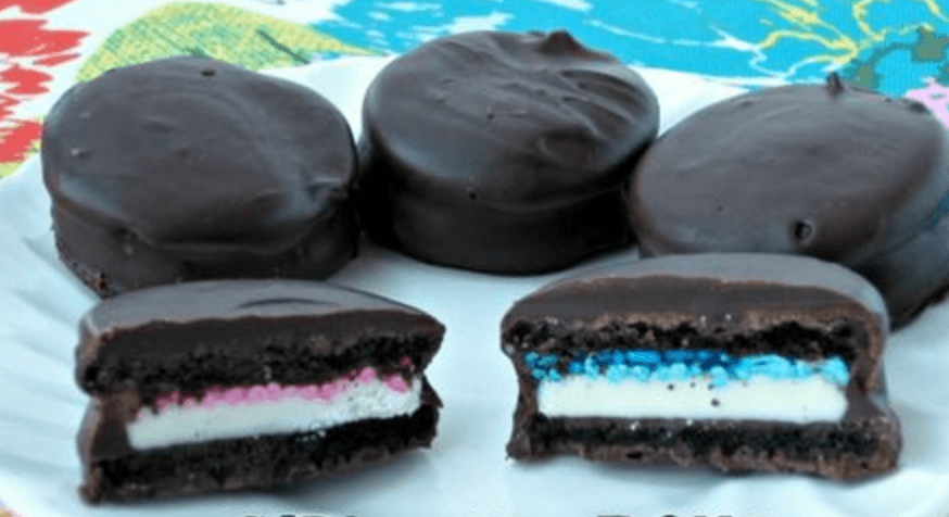 gender reveal chocolate covered oreos