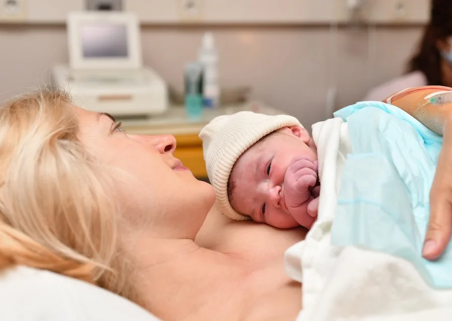 postpartum essentials hospital will provide - mew baby with mom