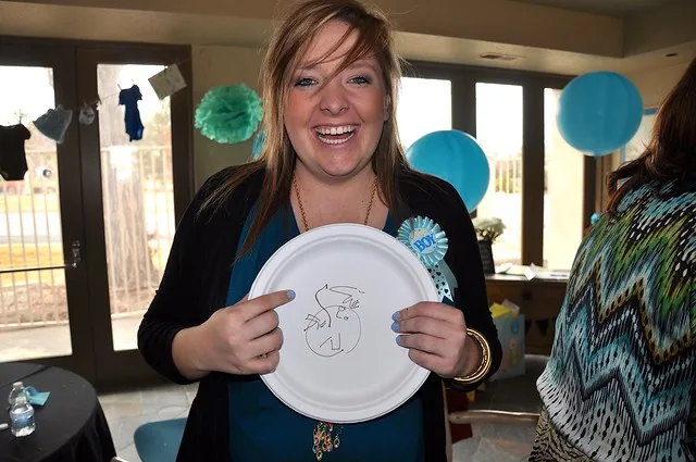draw the baby plate game for baby shower