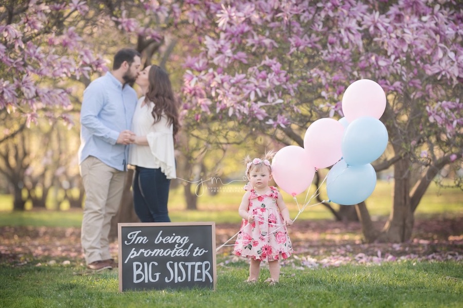 Spring pregnancy announcement with sibling