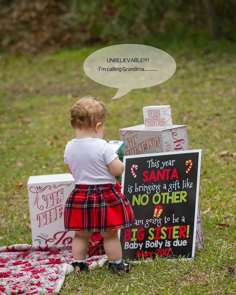 funny Christmas pregnancy announcement photo