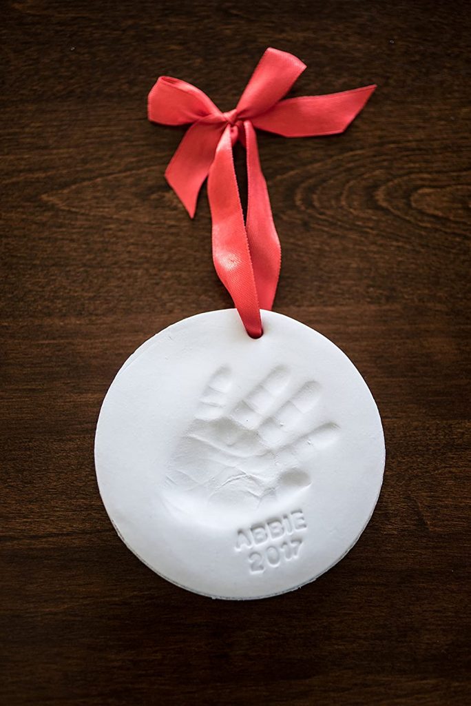 baby's first Christmas ornament - DIY handprint