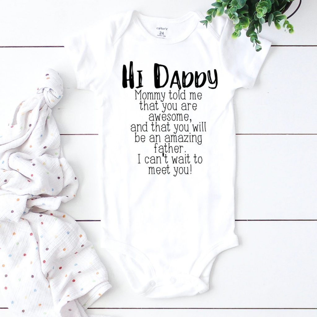 pregnancy announcement to husband - baby onesie