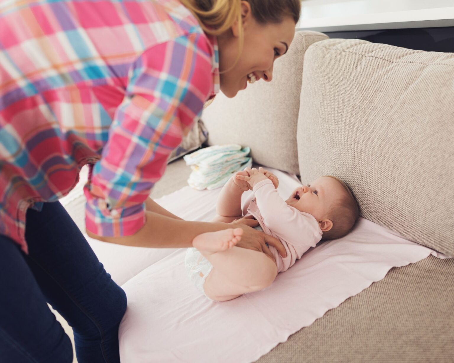 5 Tips If Your Newborn Baby Hates the Swaddle