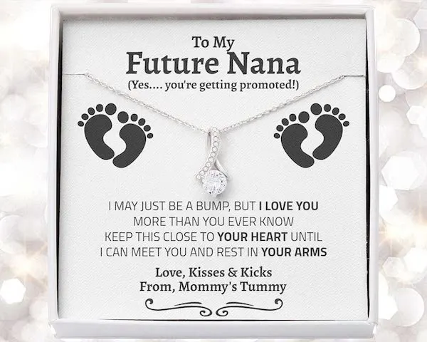pregnancy announcement necklace for grandma