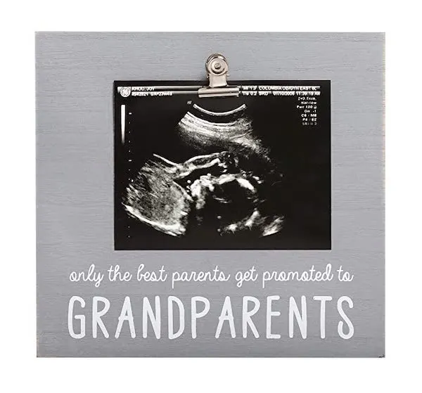 ultrasound photo pregnancy announcement to parents