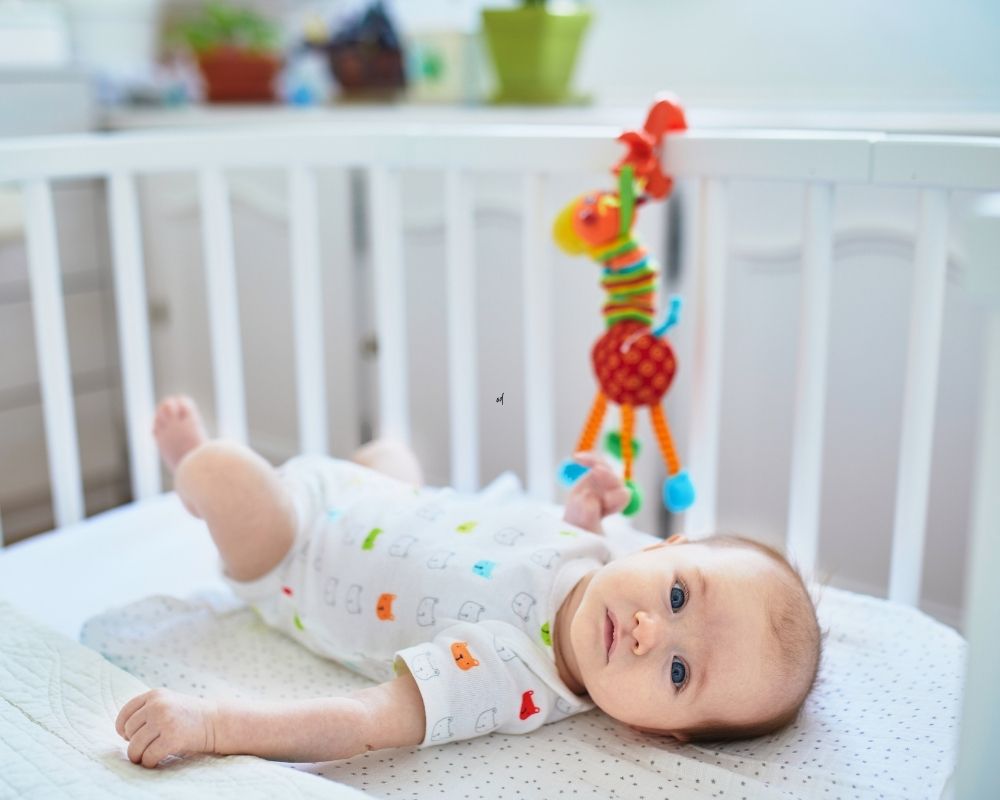 baby awake - benefits of blackout curtains - prevent early morning wakeups