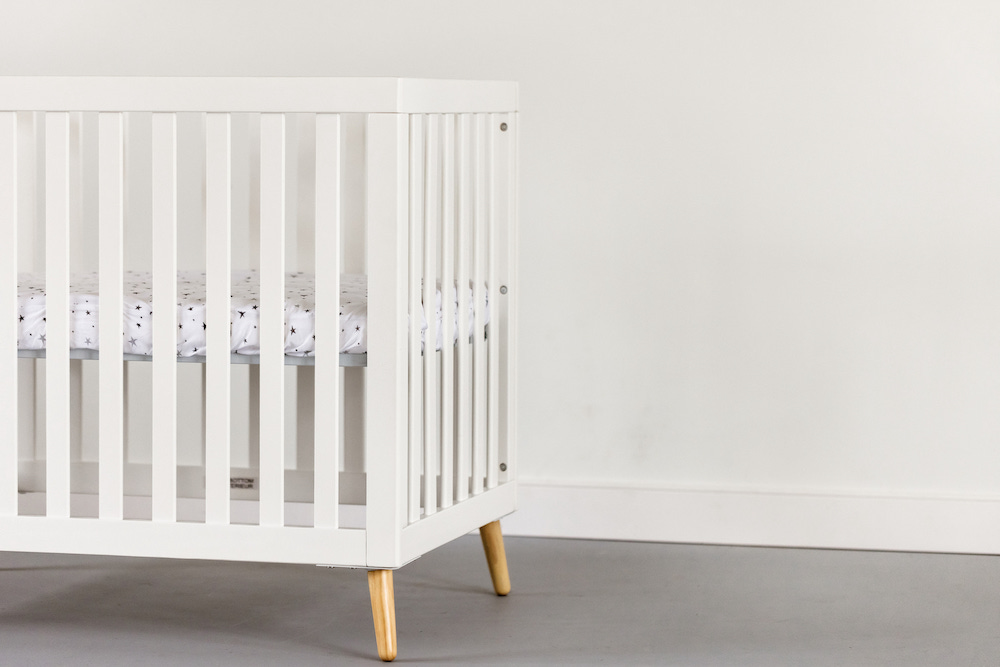 baby crib for newborn sleep
