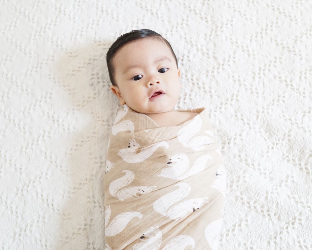 Should You Swaddle for Naps? (A Guide to Day Time Swaddling)