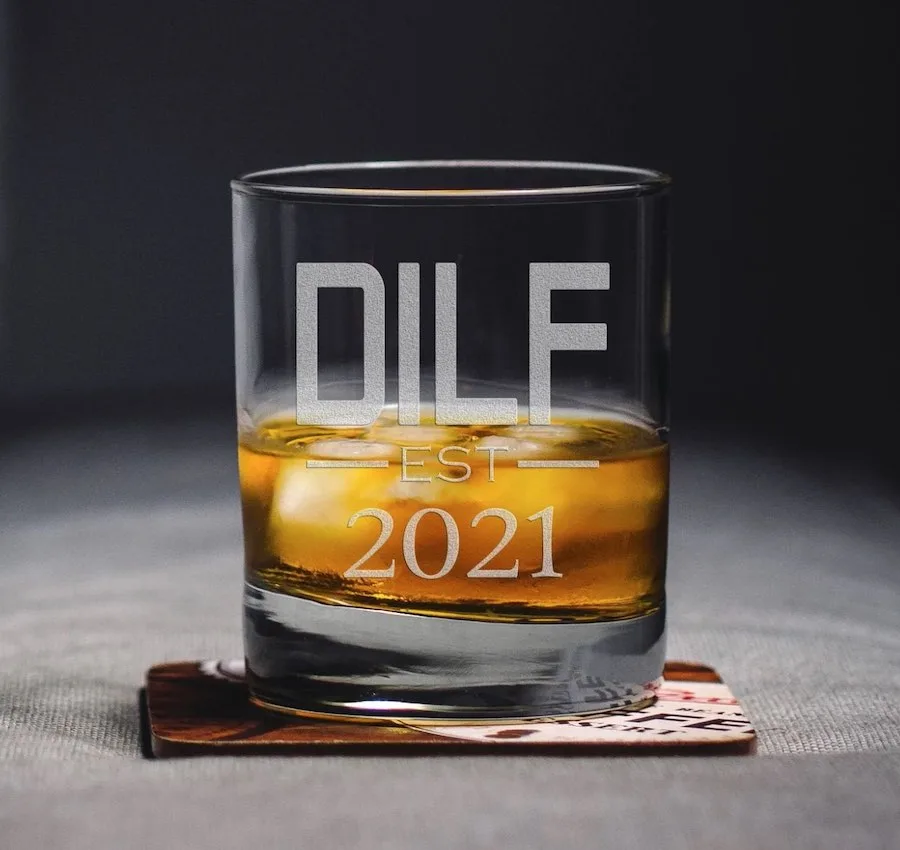 DILF glass to tell husband you're pregnant