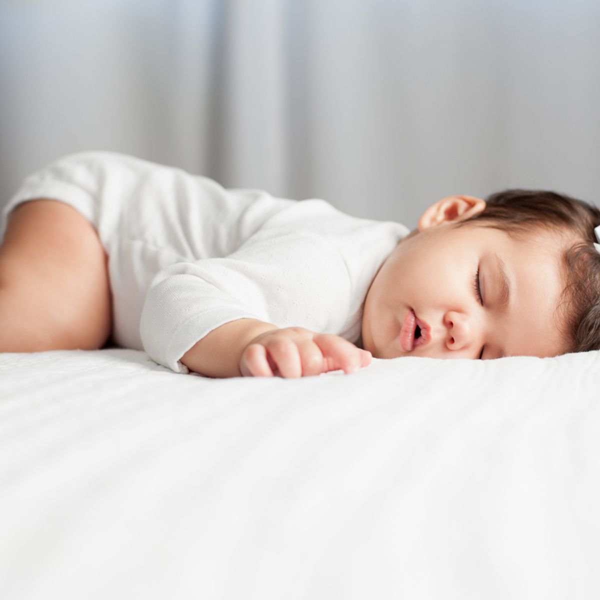 4 Tips for Successfully Sleep Training for Naps
