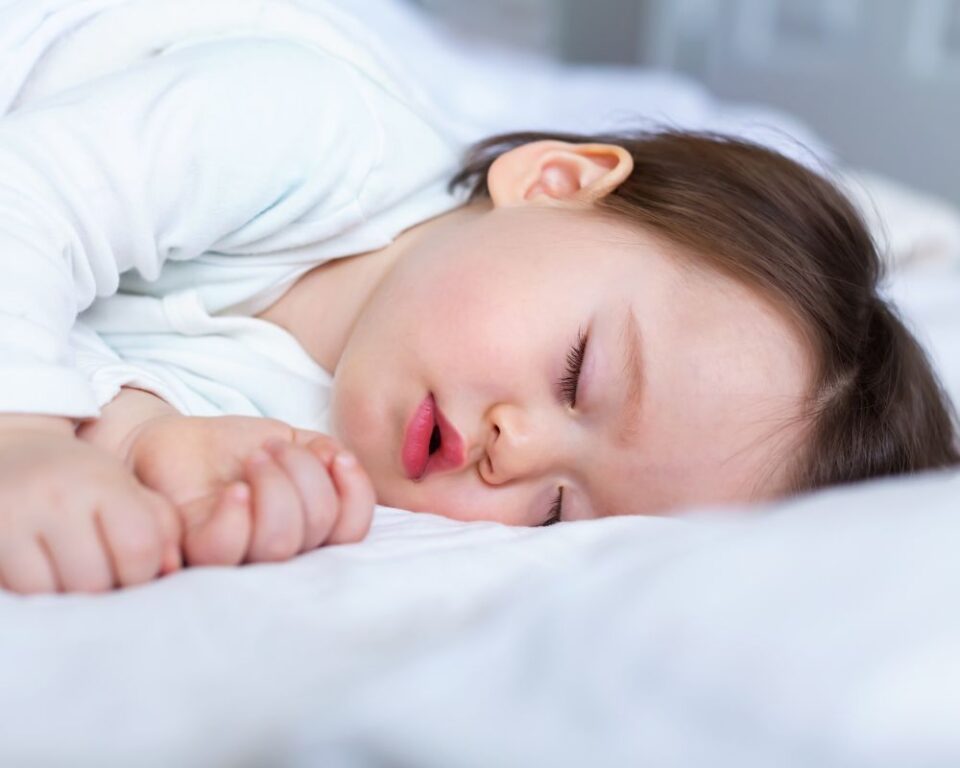 When Do Babies Drop to One Nap (& How to Make the Transition)