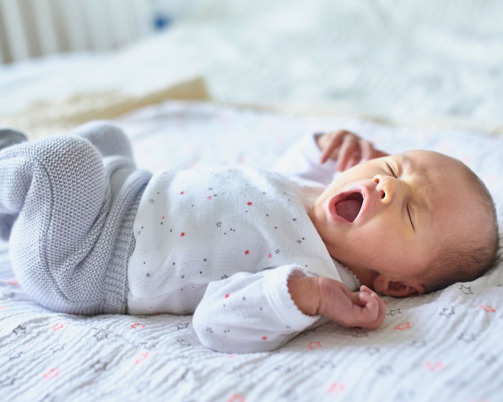 Baby yawning is a sleep cue