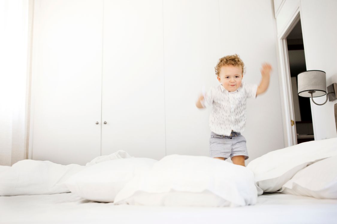 5 Best Okay to Wake Clock Options (And Tips for Using Them)